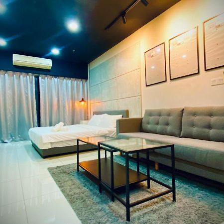 Apartment Near Klcc By Grihoz 쿠알라룸푸르 외부 사진