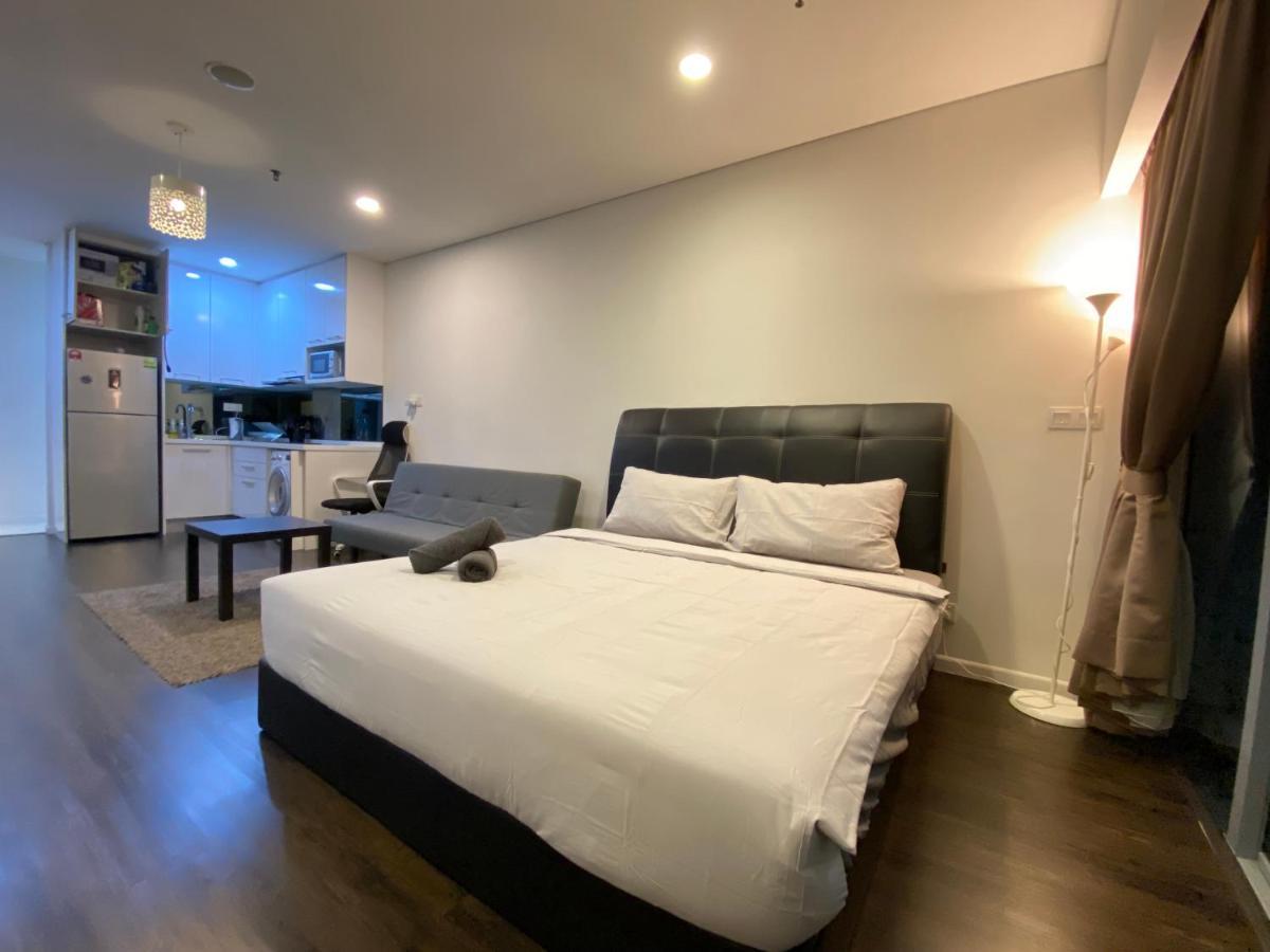 Apartment Near Klcc By Grihoz 쿠알라룸푸르 외부 사진