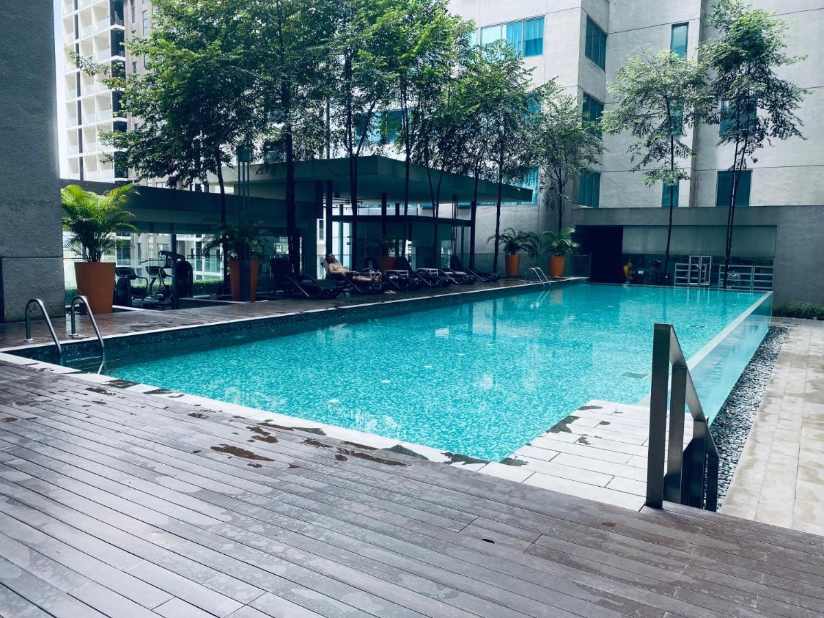 Apartment Near Klcc By Grihoz 쿠알라룸푸르 외부 사진