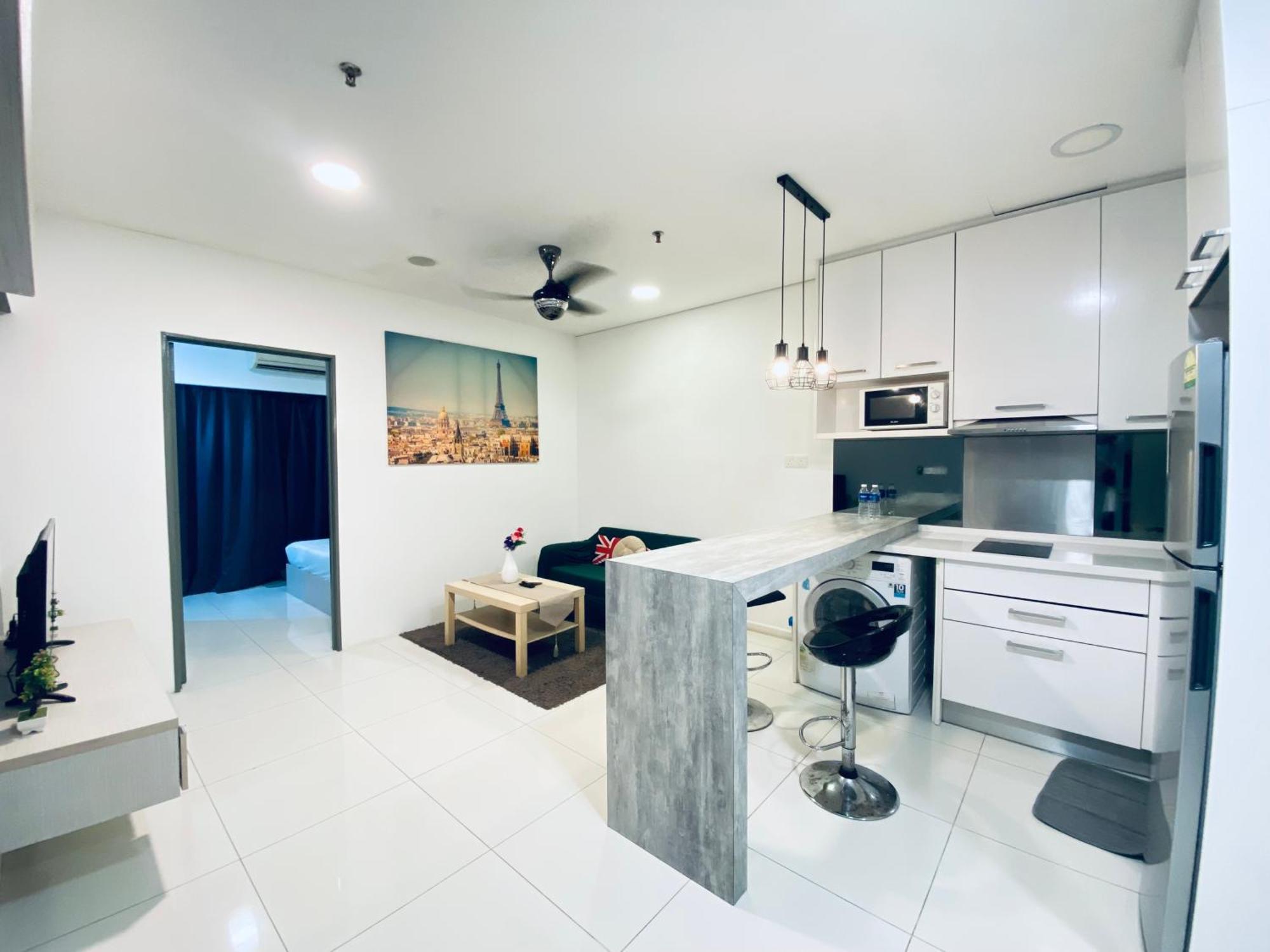 Apartment Near Klcc By Grihoz 쿠알라룸푸르 외부 사진
